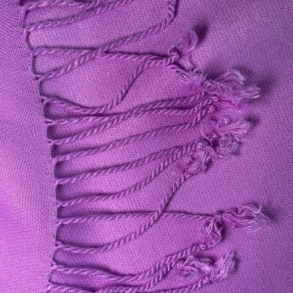 Jones new york super soft scarf/wrap orchid/lavender color - Picture 2 of 6